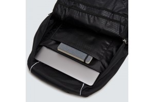 Oakley Enduro 20L 3.0 hátizsák fekete