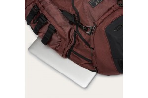 Oakley Kitchen Sink hátizsák - bordó, 34L