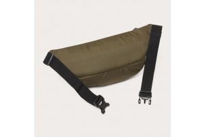 Oakley Enduro övtáska – vízlepergető, több rekesz