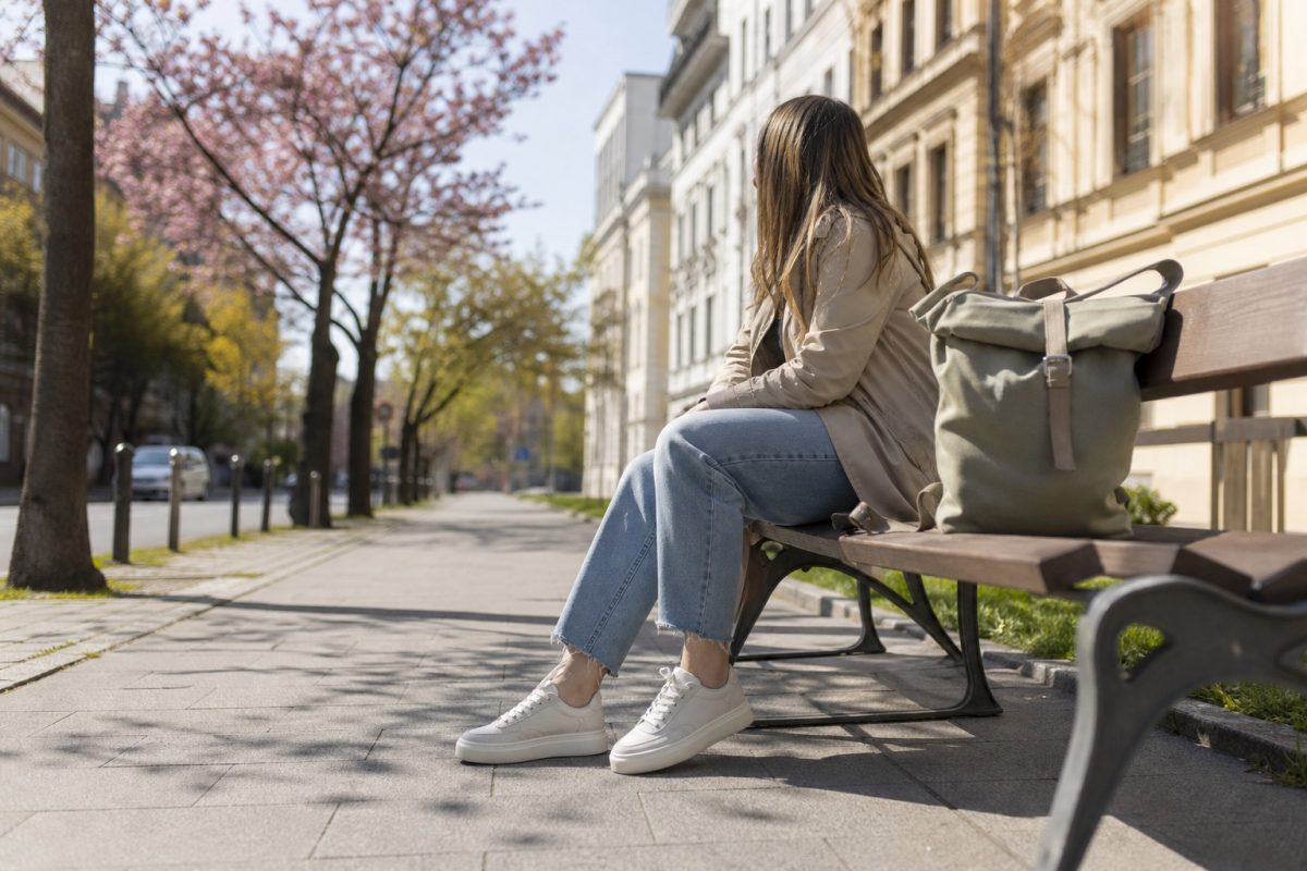 Utcai sneaker városi sétához és mindennapi viselethez